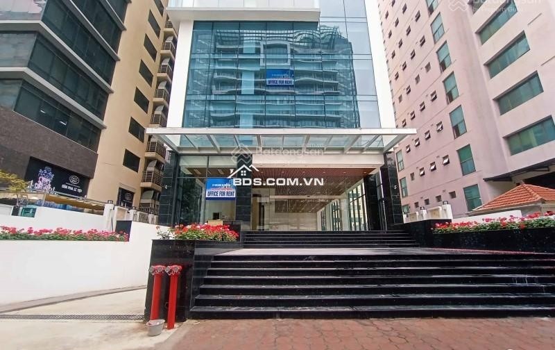 Cho thuê văn phòng quận Cầu Giấy DT 500m2 có cắt 330m2, 170m2 tại HT Building setup full nội thất