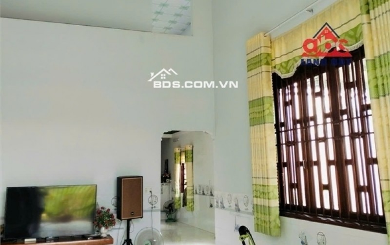 NP986 Bán Nhà Đẹp.  thiết nhà 1 trệt 1 lầu, không gian lý tưởng. gần UBND Phường.