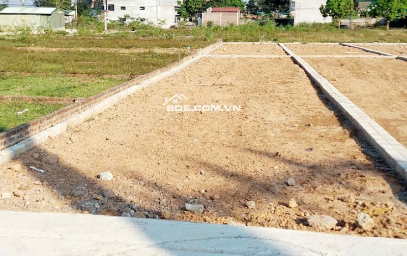 Bán gấp lô đất 110,8m2 ngay sát doanh trại quân đội và chợ Hòa Lạc