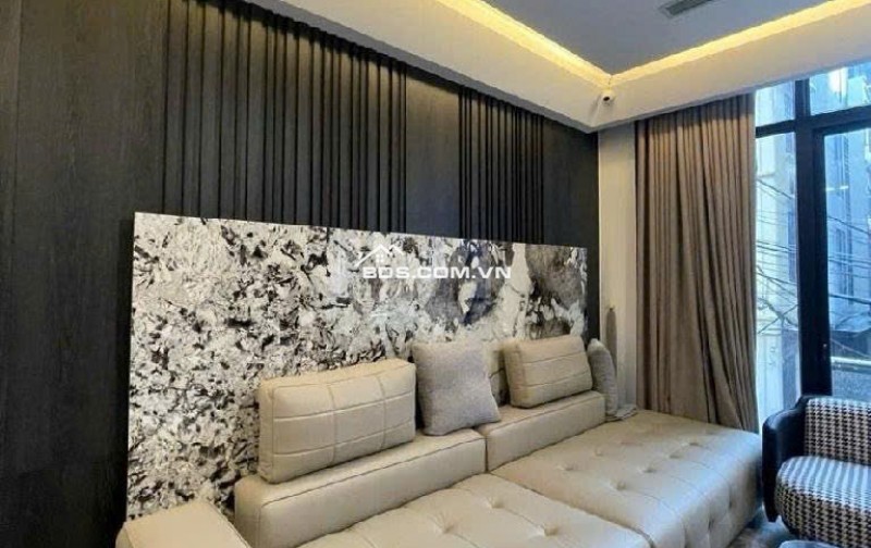 BÁN NHÀ NGUYỄN VĂN CỪ - NGÕ TO HƠN PHỐ, VỈA HÈ KINH DOANH, THANG MÁY - 45M², 5 TẦNG CHỈ 13.9TỶ!