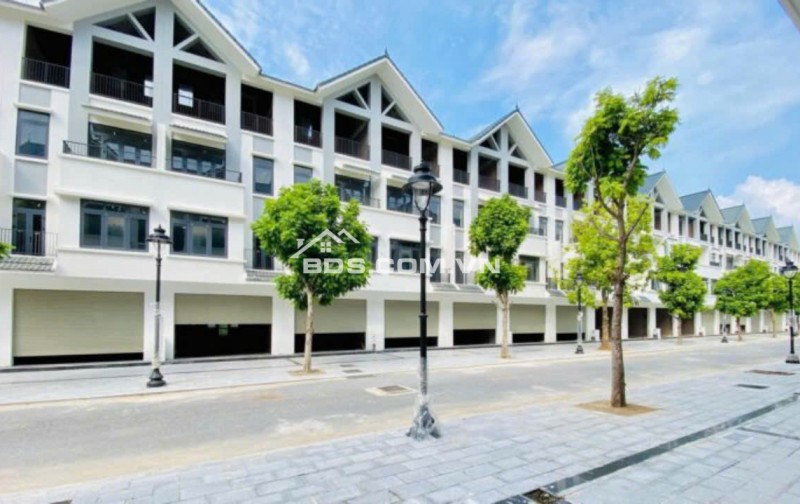 Cần bán gấp,bán cắt lỗ nhà liền kề 15 diện tích 100m2, view biệt thự, KĐT Hinode Royal Park giá cực tốt