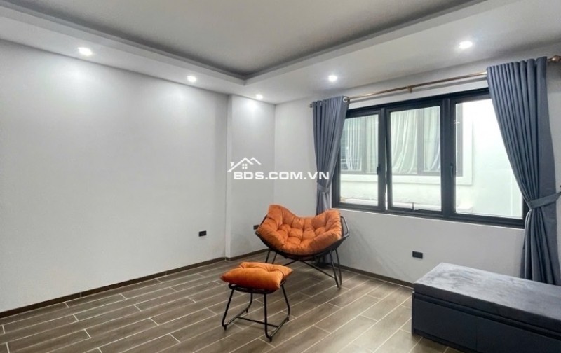 bán nhà văn cao, căn duy nhất, 41m2 ,3 tầng, mt 5.4 m về ở ngay đón tết, ngõ rộng , an ninh đỉnh cao