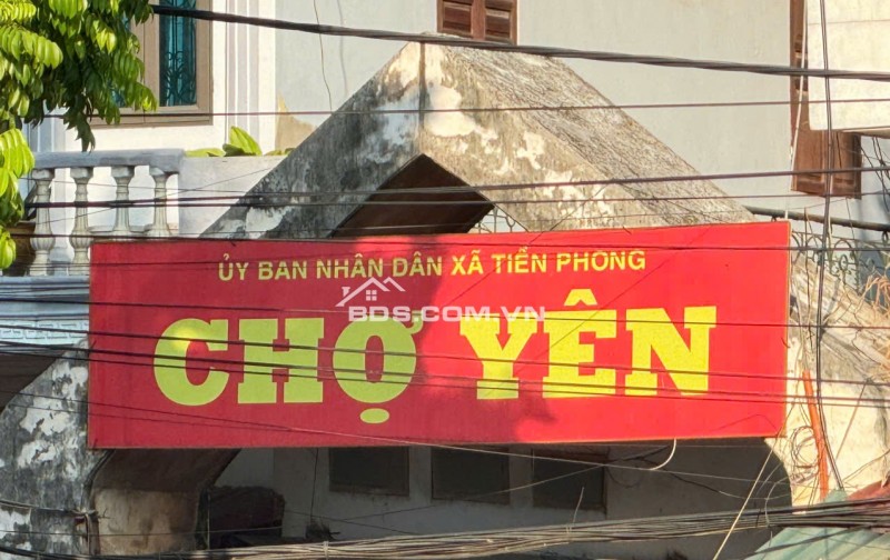 Bán đất thôn Yên Nhân, Tiền Phong, Mê Linh, HN. Cách chợ Yên 250m. DT 180m, giá 4,54 tỷ.