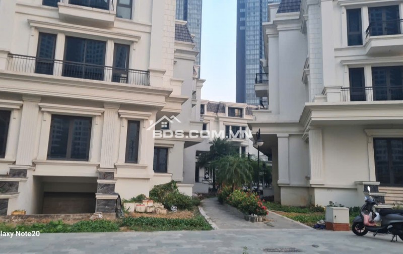 Chính chủ cần bán shophouse thấp tầng Sunshine City 220m 3,5 tầng giá rẻ