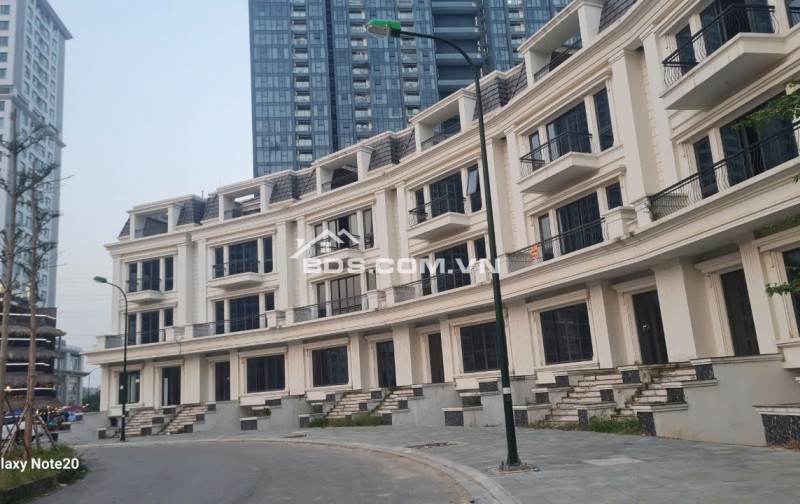 Chính chủ cần bán shophouse thấp tầng Sunshine City 220m 3,5 tầng giá rẻ