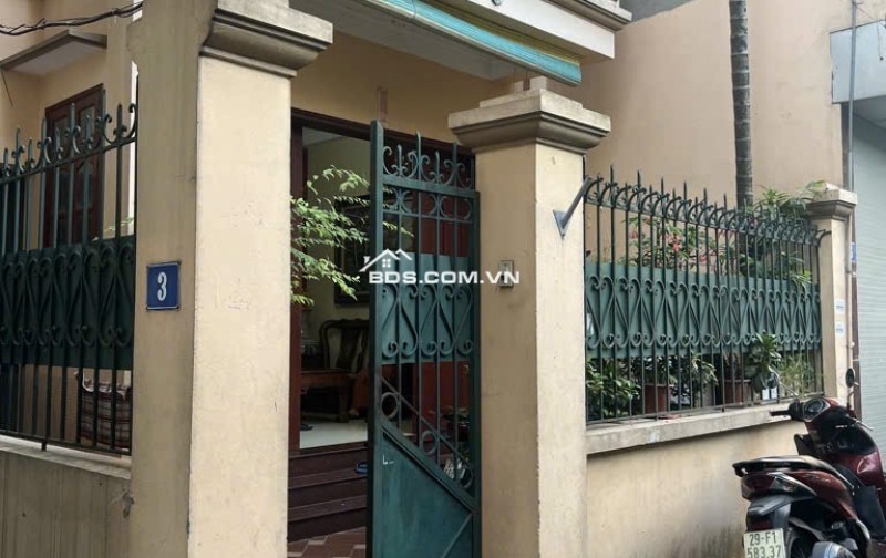 Bán nhà Lạc Long Quân, Tây Hồ,  71m2, 19 Tỷ, 097499683