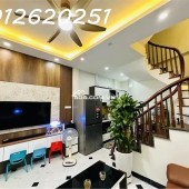 Siêu Hot nhà mới phố chùa Quỳnh, P. Quỳnh Lôi, Q. Hai Bà Trưng, 5 tầng 30m2 giá  6 tỷ