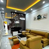 Siêu Phẩm ! Chỉ 8.3 Tỷ - Lô Góc - Ở Ngay - Gần Phố - Hoàng Văn Thái, Thanh Xuân.