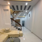 Nhà 2 tầng đường Hoà Trung - Vĩnh Hoà,Nha Trang. 