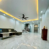BÁN NHÀ PHỐ NHỔN - 43M X 6T - MẶT TIỀN 5M - THANG MÁY - Ô TÔ ĐỖ 24/24 - 50M RA GA TÀU ĐIỆN
