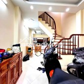 Siêu Hiếm ! Chỉ 150T/M- Thái Thịnh, Đống Đa- Gần Phố- 2Thoáng- 50m*5T.