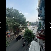 Bán nhà mặt phố Cẩm Hội ,quận Hai Bà Trưng,5 tầng,DT 25m2, kinh doanh sầm uất, MT4m, nhỉnh 18 tỷ