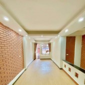 BÁN NHÀ  CHÍNH CHỦ LA KHÊ - HÀ ĐÔNG 
CÓ DÒNG TIỀN CHO THUÊ 
50m - 5.xxx tỷ