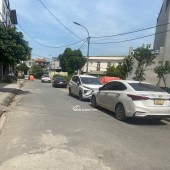 Không có mảnh thứ 2! Tôi chính chủ bán đất TDC Linh Sơn sát ĐH Quốc Gia Hà Nội, SDCC. DT 90m², MT 5m đường rộng 9m có vỉa hè rộng thoáng.