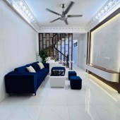 BÁN NHÀ 5 TẦNG TẠI PHỐ THÁI HÀ, 10 TỶ, 48M2, 4 PN, PHÁP LÝ ĐẦY ĐỦ
