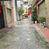 Bán nhà đẹp Nguyễn Sơn 31m2 – 6 tỷ ô tô vào nhà, ngõ thông tứ tung.