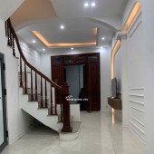 BÁN NHÀ LA KHÊ- HÀ ĐÔNG ,SÁT Ô TÔ, LÔ GÓC 3 THOÁNG 
BÁN NHÀ DÒNG TIỀN CAO 
4 tầng 4 ngủ, giá 3 xxx có thương lượng
Liên hệ: 0944432018 xem nhà