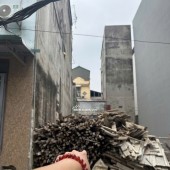 BÁC CHỦ NHÀ NHỜ CẦN BÁN GẤP MẢNH ĐẤT THƯỢNG THANH LONG BIÊN NÊN GIÁ CÓ RẺ HƠN. 49M, MẶT TIỀN 3,7M, NGÕ RỘNG 5M. NHÀ CẤP 4 CŨ. ĐẤT NỞ HẬU RẤT ĐẸP GIÁ