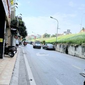 CẦN BÁN GẤP -  ĐÁT- NGỌC THUỴ - LONG BIÊN 50M. 
THÔNG SỐ ĐEP, Ô TÔ VÀO ĐẤT, 20M RA ĐƯỜNG LỚN. GÀN CHỢ, TRƯỜNG HỌC CÁC CẤP. GIÁ HƠN 8 TỶ