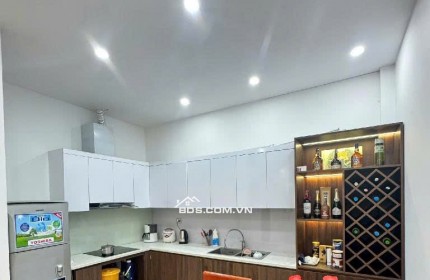 BÁN NHÀ NGUYỄN VĂN CỪ – 47M², 4 TẦNG – NHỈNH 10 TỶ!