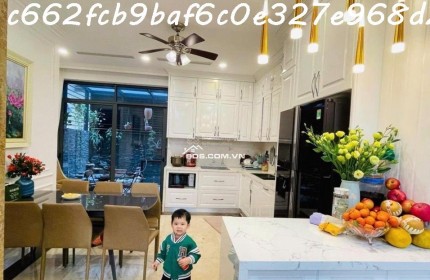 Bán gấp nhà lô góc - 62m2  vỉa hè rộng phố Kim Đồng, 18 tỷ không hơn