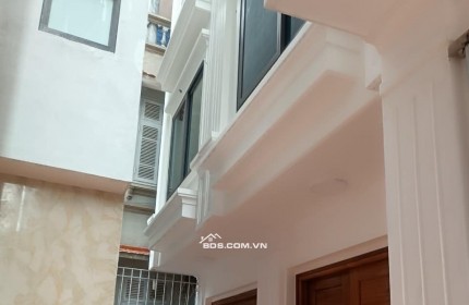 Bán nhà Văn Trì Bắc Từ Liêm NHÀ ĐẸP MỚI XÂY  - GẦN Ô TÔ- Ở SƯỚNG,mt 4mx5 tầng 4,2 tỷ