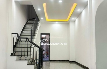 Phạm Văn Đồng - 3PN, 2WC, - Nhà mới xây hiện đại, giá 4tỷ3, gần Giga Mall