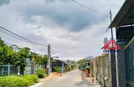 NP986 Bán Nhà Đẹp.  thiết nhà 1 trệt 1 lầu, không gian lý tưởng. gần UBND Phường.