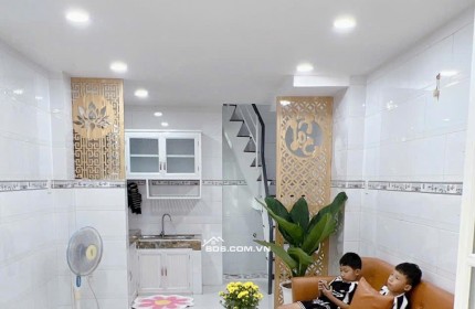 Bình Tân, Nhà mới đẹp 2 tấm rưỡi,Hạ giá 300 triệu bán lỗ về quê.Chỉ còn 2tyr430 triệu.