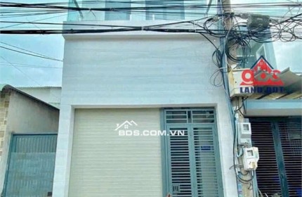 NP992 nhà thiết kế 1 trệt 1 lầu, mặt đường kinh doanh thuận lợi. khu đông dân cư