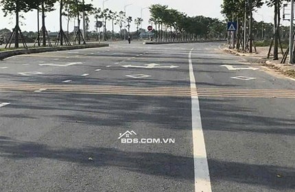 CẦN BÁN GẤP LÔ GÓC. ĐẤU GIÁ NGỌC MỸ - QUỐC OAI, GIÁP VIỆN NHI