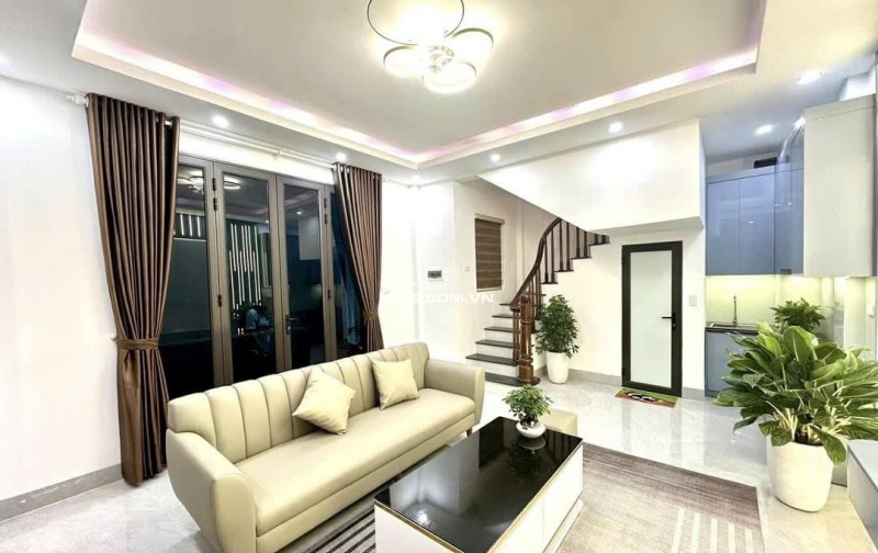 Nhà Đẹp Ngõ Ô Tô Thông, Ngọc Thuỵ, DT 38M², 5 Tầng, 5.x Tỷ