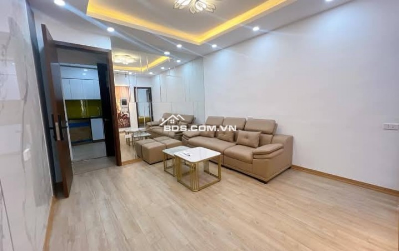 Nhà Đẹp Ở Ngay Trường Chinh, Thanh Xuân 55m, giá 2.58 tỷ