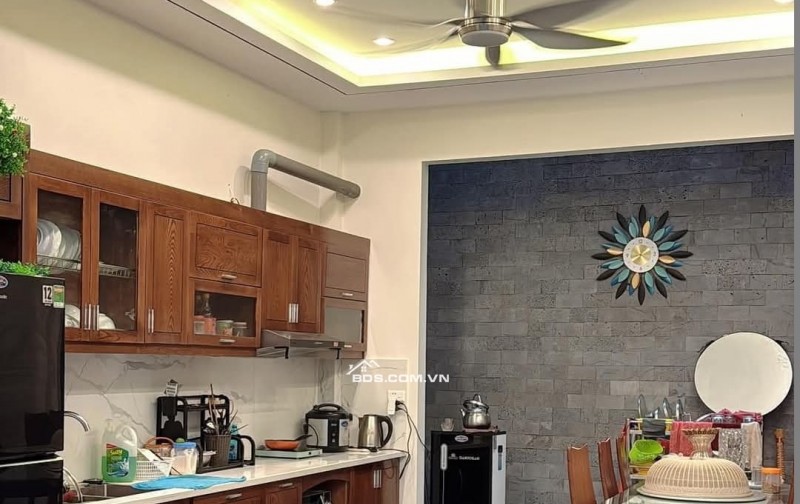 BÁN NHÀ SIÊU ĐẸP 3.9 TỶ 3 TẦNG 60M2 MẶT ĐƯỜNG KHU ĐỒNG QUÝT