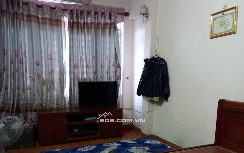 BÁN NHÀ MẶT PHỐ THANH AM-LONG BIÊN 9.95 TỶ 40m, 4 TẦNG DÂN XÂY, Ô TÔ TRÁNH, KINH DOANH ĐỈNH.