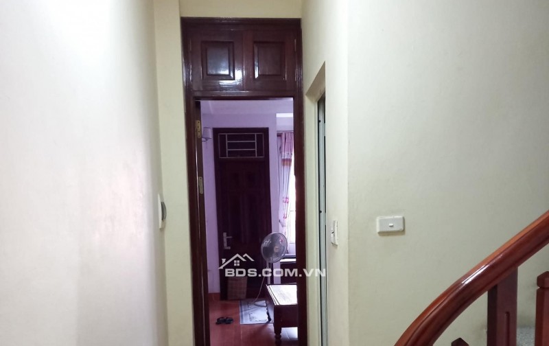 BÁN NHÀ MẶT PHỐ THANH AM-LONG BIÊN 9.95 TỶ 40m, 4 TẦNG DÂN XÂY, Ô TÔ TRÁNH, KINH DOANH ĐỈNH.
