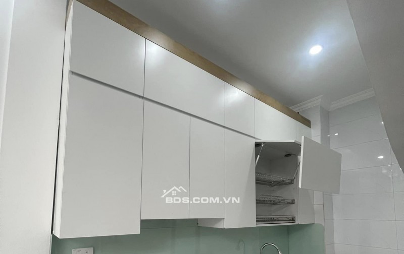 Nhà mới Đại Đồng, Nguyễn khoái, quận Hoàng Mai, Hà nội 5 tầng x 30m2 giá 4.95 tỷ