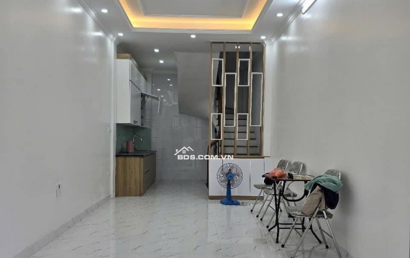 Nhà mới Đại Đồng, Nguyễn khoái, quận Hoàng Mai, Hà nội 5 tầng x 30m2 giá 4.95 tỷ