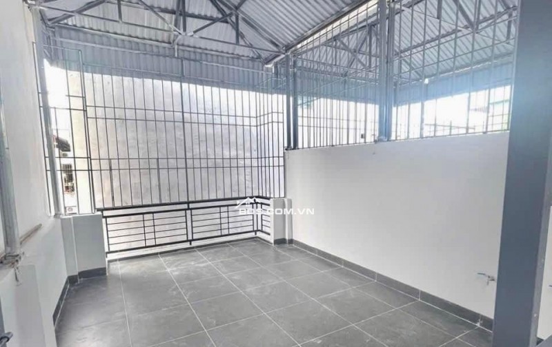 Bán nhà riêng tại Kim Giang, 6,5 tỷ, 36m2, giá cực chất, view đẹp