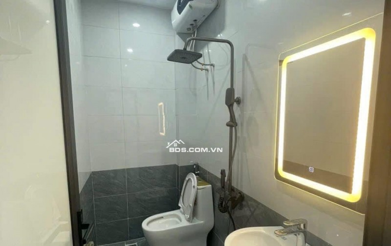 Bán nhà riêng tại Kim Giang, 6,5 tỷ, 36m2, giá cực chất, view đẹp