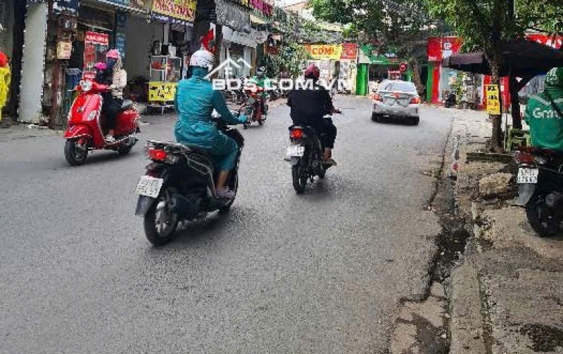 BÁN NHÀ VĨNH HƯNG, SIÊU HIẾM, NGÕ Ô TÔ TRÁNH, KINH DOANH SẦM UẤT, 32m2, Nhỉnh 4 tỷ