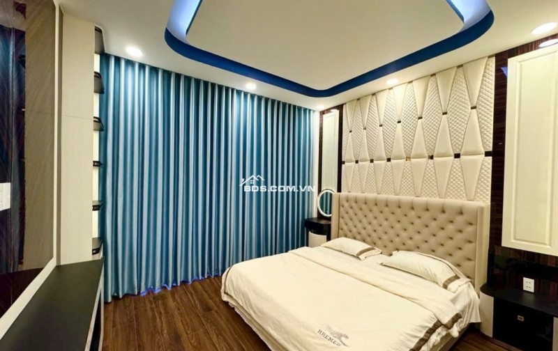 BÁN NHÀ QUẬN 7 THE LUXURY HOUSE 6 TẦNG THANG MÁY NỘI THẤT NGOẠI NHẬP - MTKD CHỈ 17 TỶ HƠN