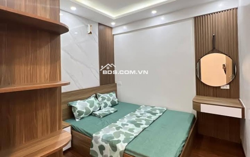 Nhà Đẹp Đón Tết, Phố Giải Phóng, Thanh  Xuân 120m, giá 3.75 tỷ.