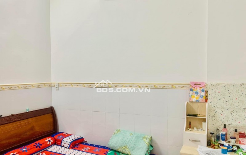 Bán nhà hẻm 4m Lý Thưởng Kiệt Tân Bình, 4.1x13m giá chỉ 5.x tỷ TL