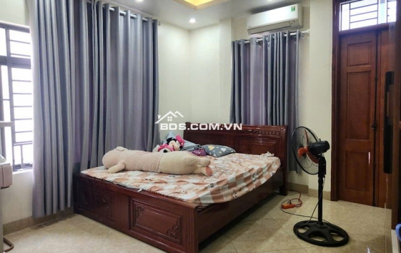 Hàng Hiếm Kim Mã, Ba Đình, 4 Tầng, 61m2, Một Bước Ra Phố, Dòng Tiền 35 tr/tháng, 10.8 Tỷ