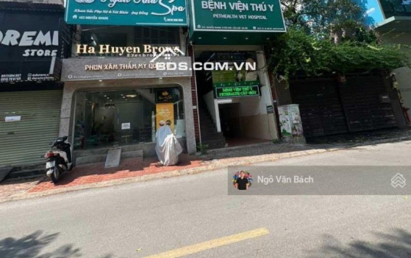 Bán gấp tòa Building mặt phố Nguyễn Khang, dòng tiền 1.8 tỷ/năm, thông sàn 90m2 chỉ 45 tỷ