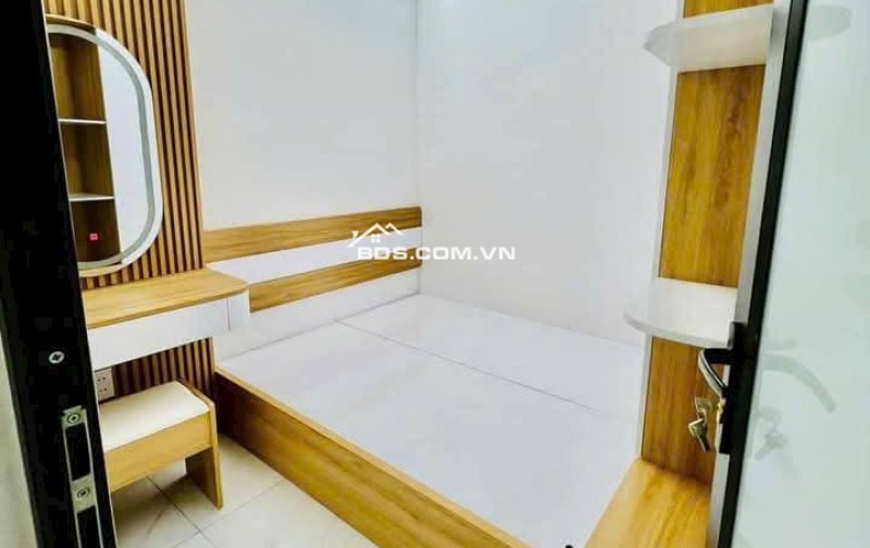 Nhà Đẹp Đón Tết, Phố VIP Tôn Đức Thắng, Đống Đa 45m, giá 2,58 tỷ.