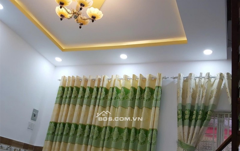 NHÀ MỚI ĐẸP, GẦN ĐƯỜNG XE HƠI.  2 tầng, 28m2, 2PN, Thạnh Lộc 27, Q.12 - 2 tỷ 450 triệu.