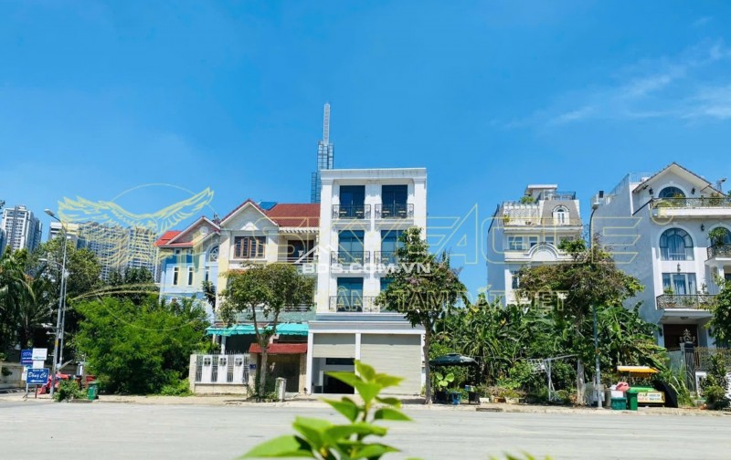 BÁN GẤP NHÀ PHỐ, DIỆN TÍCH 626.6m² GIÁ 113 TỶ - HOTLINE: 0984.388.599