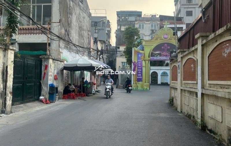 Bán nhà ngõ phố Nguyễn Lương Bằng quận Đống Đa 38m phù  hợp làm Văn phòng Cty chỉ nhỉnh 1X tỷ Hà Nội